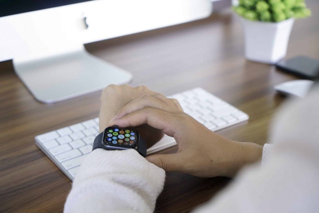 Developing an Enterprise Apple Watch App For Your Business