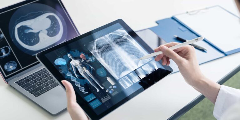 How the Internet of Things (IoT) is Revolutionizing Healthcare in a COVID-19 World